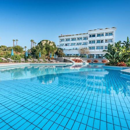 Acacia Marina Hotel Marina di Ragusa Buitenkant foto