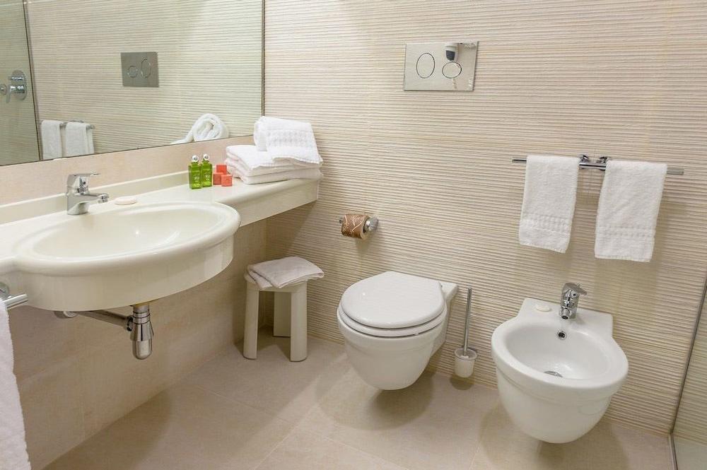 Acacia Marina Hotel Marina di Ragusa Buitenkant foto