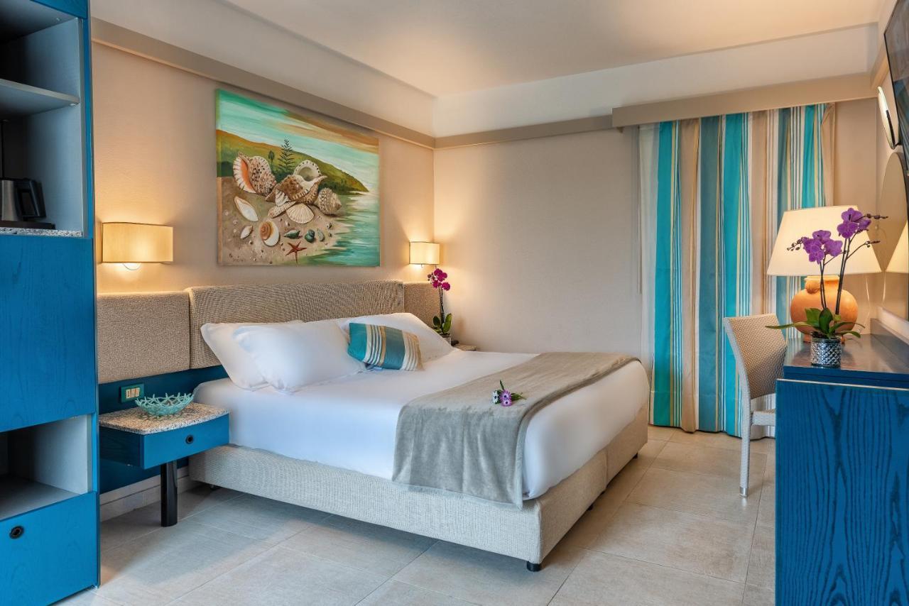 Acacia Marina Hotel Marina di Ragusa Buitenkant foto