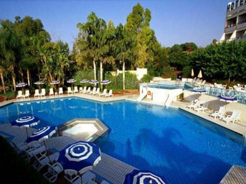 Acacia Marina Hotel Marina di Ragusa Buitenkant foto