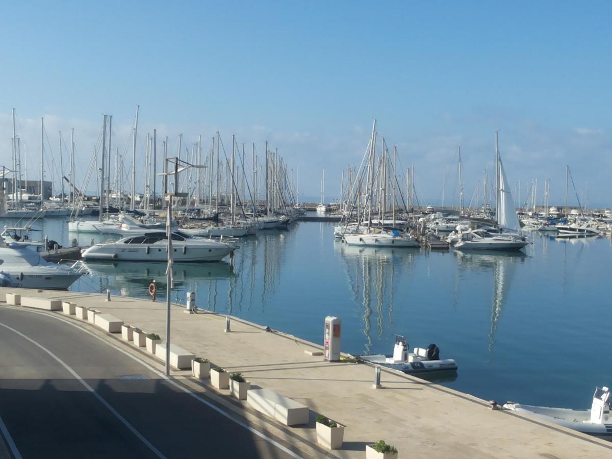 Acacia Marina Hotel Marina di Ragusa Buitenkant foto